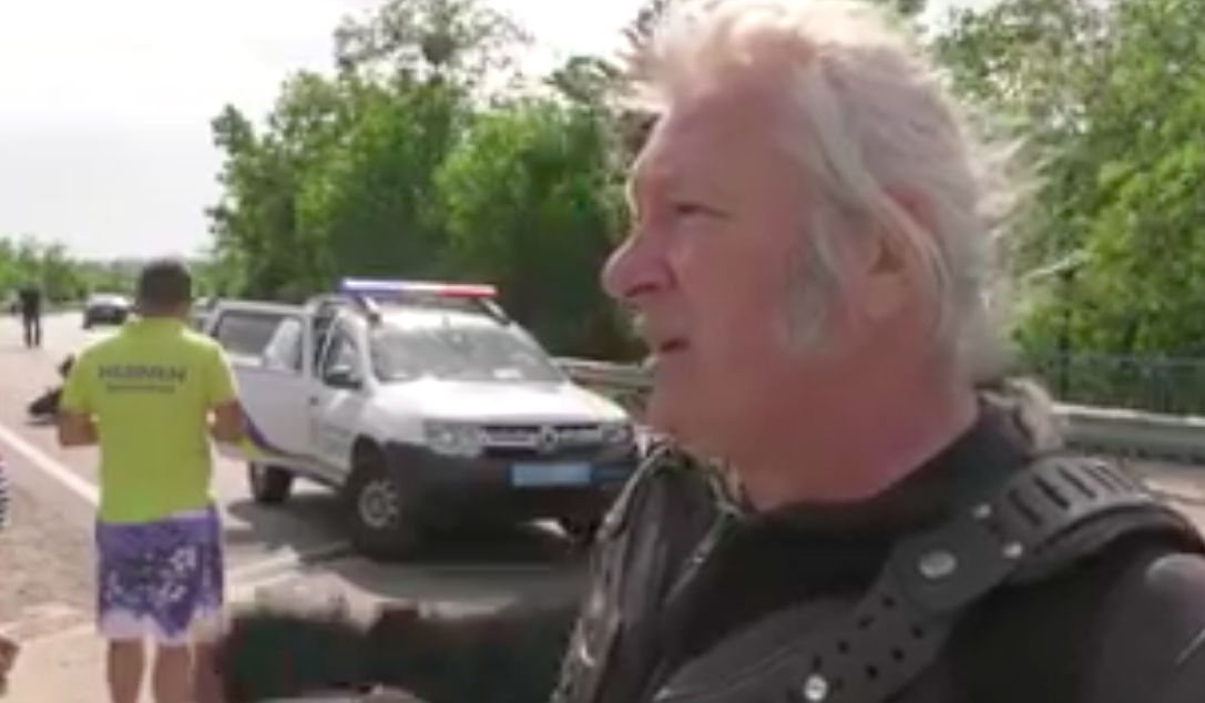 Байкери їхали з Угорщини в бік Львова, коли їм на зустрічну смугу виїхав Мерседес (ВІДЕО)