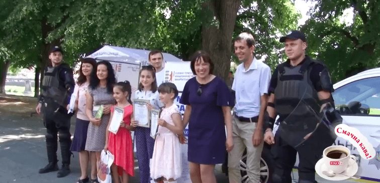 Працівники патрульної поліції продемонстрували свою спецформу (ВІДЕО)
