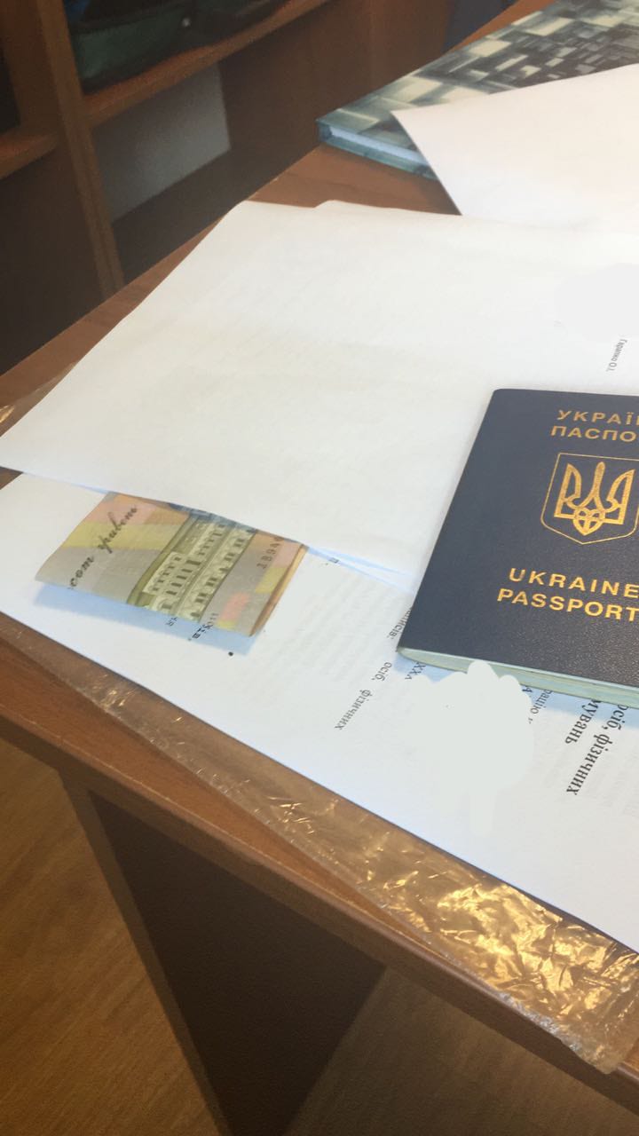 Неперевірку довідки про ремонт «євробляхи» українець оцінив в 500 грн