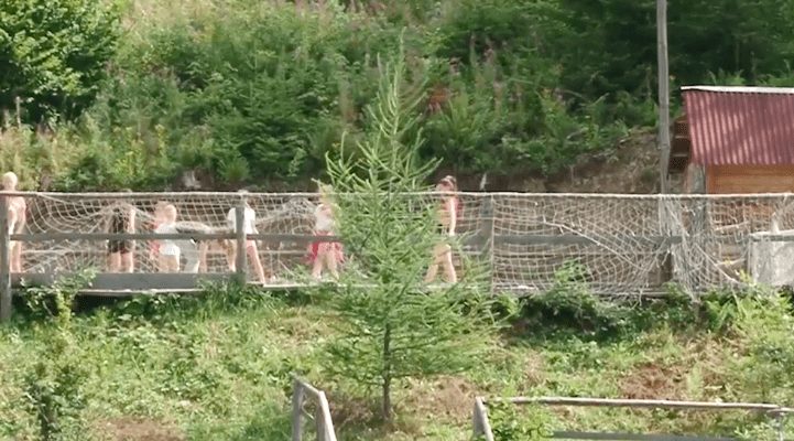 Дітей з Мукачева замість оздоровлення возять до комплексу, що належить родині екс-чиновника