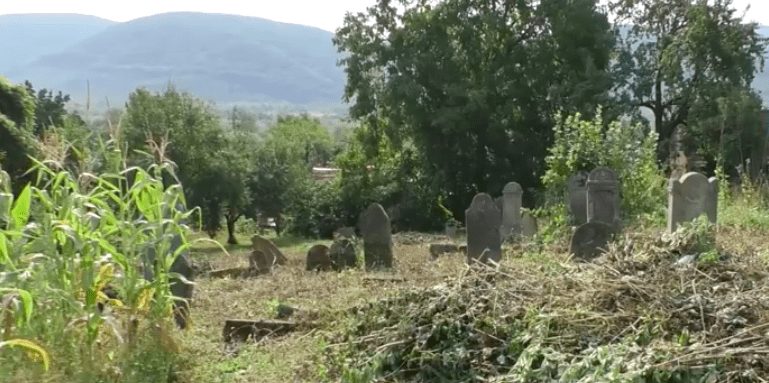 У Перечині відновлюють двохсотлітнє єврейське кладовище (ВІДЕО)