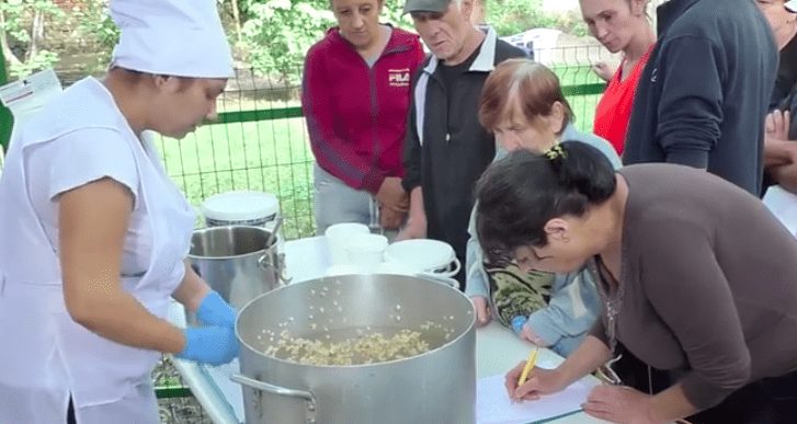 У Берегові 5 днів на тиждень працює соціальна кухня (ВІДЕО)