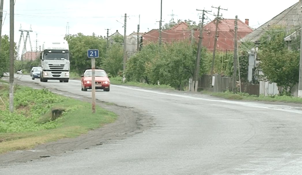 Сміття з села Ключарки не вивозять вже майже два місяці (ВІДЕО)