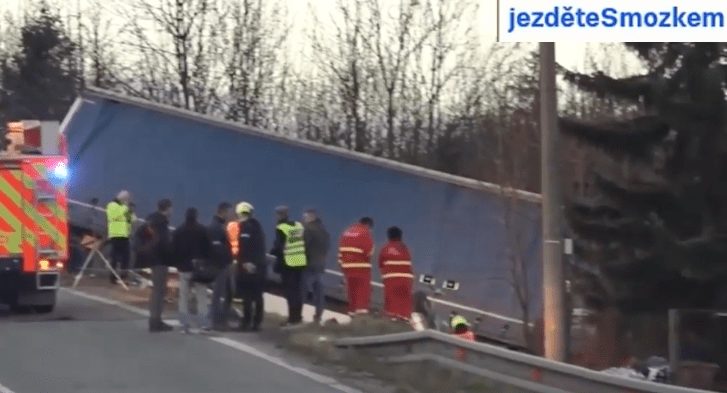 Заробітчан, які загинули в ДТП у Чехії, поховали удома