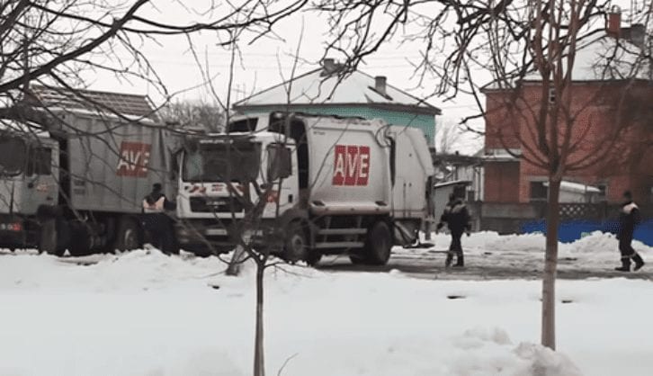 Вже майже місяць "АВЕ" не вивозить сміття на Виноградівщині (ВІДЕО)