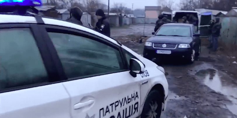 В Ужгороді оголосили підозру фігуранту справи, який займався розповсюдженням контрафактного спритного