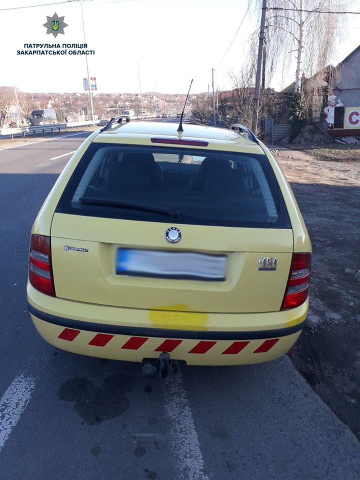 У Барвінку водій намагався підкупити поліцейського