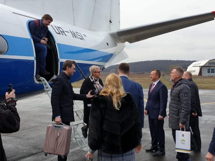 Ужгородський аеропорт прийняв перший регулярний рейс з 2016 року (ВІДЕО)