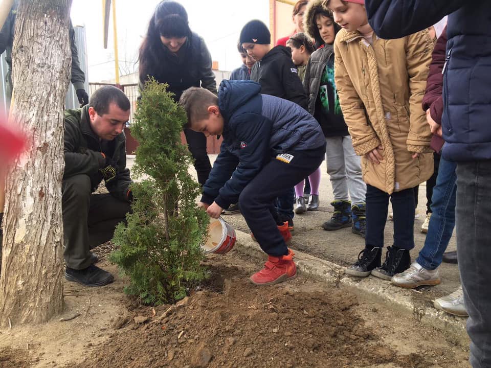 Люди в «зелених формах» завітали в одну зі шкіл Берегівщини