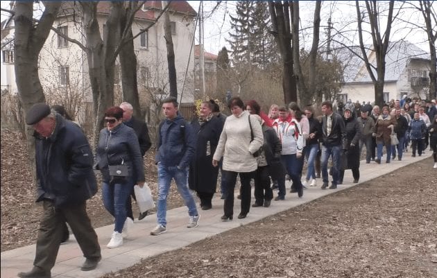 На зустріч з Тимошенко в Ужгороді зібрали людей зі всього Закарпаття (ВІДЕО)