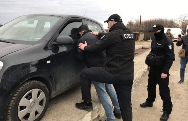 Оголошено про підозру громадянину Туреччини, якого затримали при спробі контрабанди понад 30 кг героїну