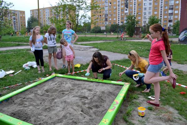 Прокуратура спільно з громадськістю домоглись у суді відмови забудовникам зеленої зони одного із спальних районів Ужгорода у поновленні договору оренди