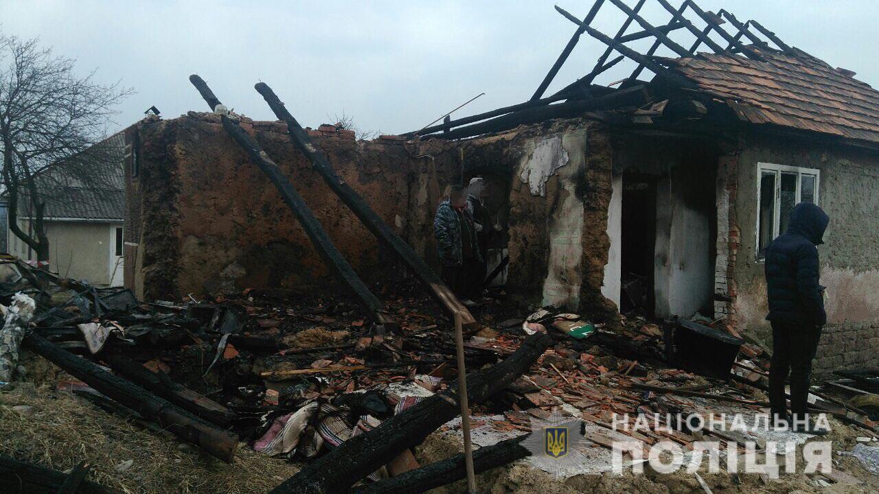 У селі Рокосово чоловік під час сварки вбив свою співмешканку та підірвав газом будинок (ФОТО)