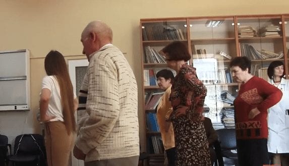 В Ужгороді вчать танцям людей із хворобою Паркінсона