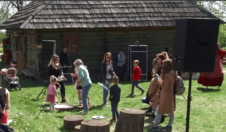 В Ужгороді влаштували «Великдень у скансені» (ВІДЕО)