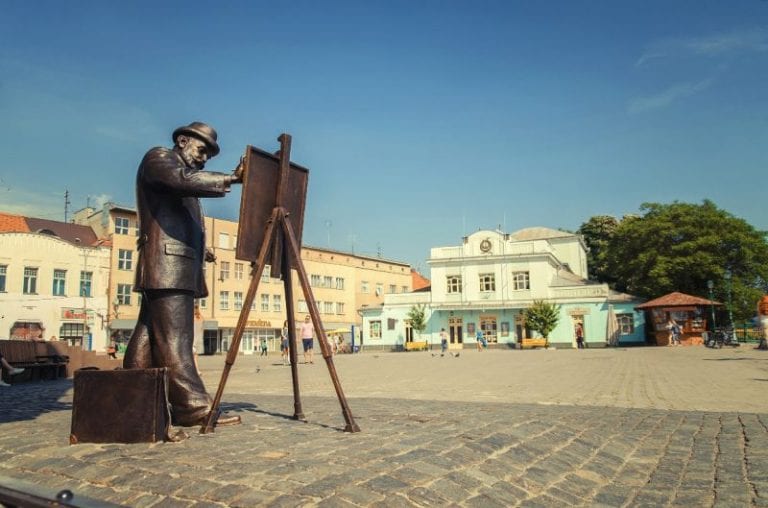 Ремонт головної площі міста - які ризики для громади Ужгорода?