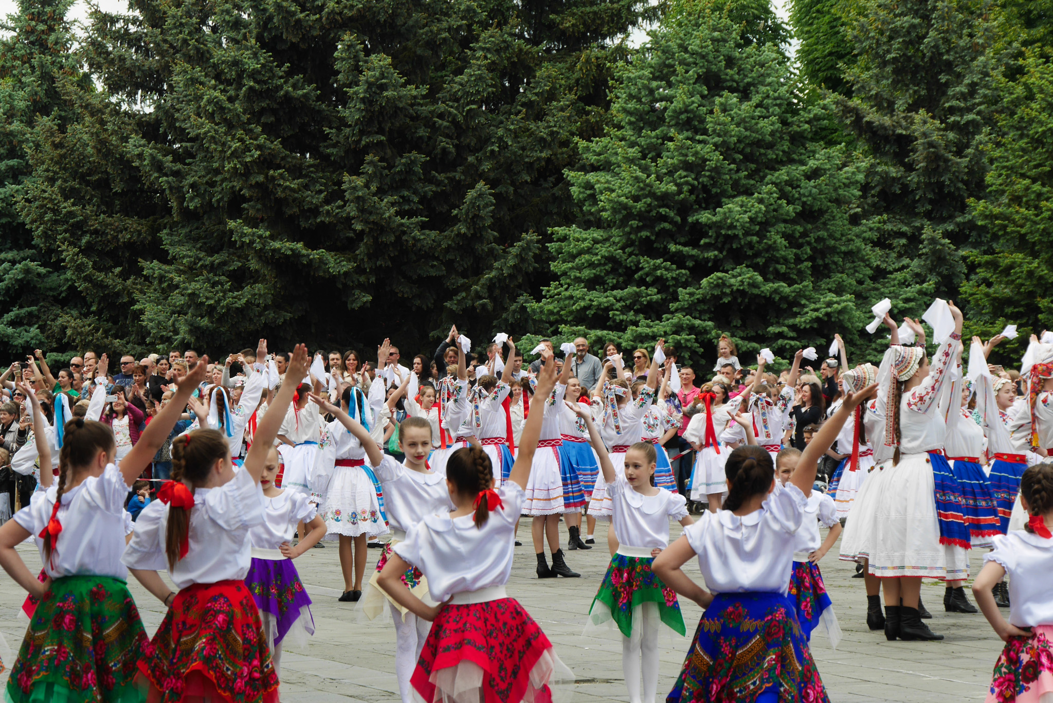 В Ужгороді відкритим хореографічним фестивалем «Сакура Dance» відзначили Міжнародний день танцю