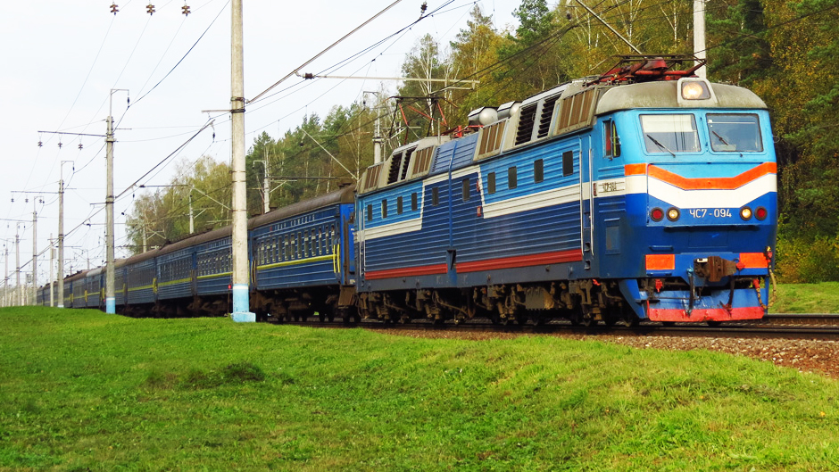 На Закарпатті потяг наїхав на 48-річного мешканця Львівщини