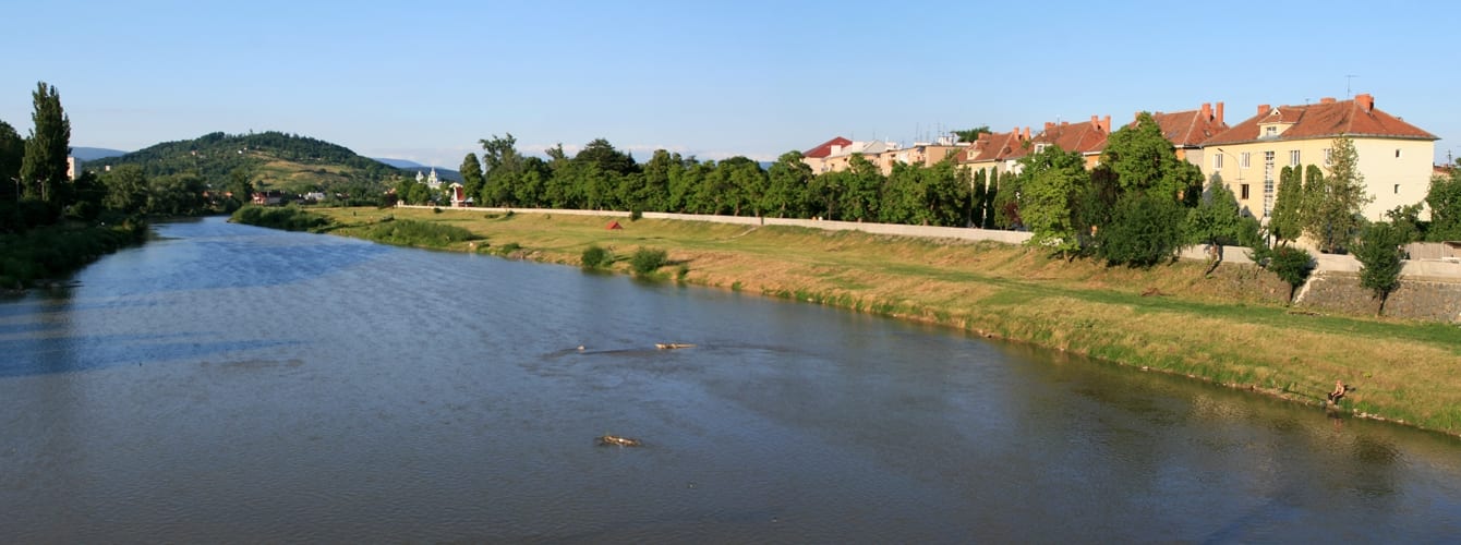 В Мукачеві у Латориці виявили тіло людини