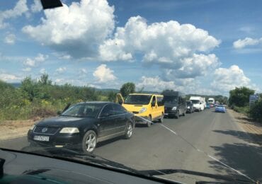 Через ремонт траси «Мукачево-Рогатин» на Мукачівщині кількакілометрові затори