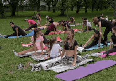 Фітнес та стретчінг – безкоштовно і просто неба в Мукачеві