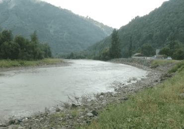 На Тячівщині почали відновлювати берегоукріплення, які роками руйнувало паводками