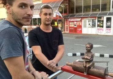 Закарпатський «кіфлик»: в Ужгороді з'явилась ще одна міні-скульптура