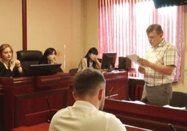 Суд залишив під вартою підозрюваних у вбивстві на АЗС в Мукачеві (ВІДЕО)