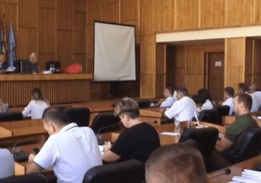 Незаконне відчуження майна, земельні схеми та кадрові питання: міськрада Ужгорода провела чергову скандальну сесію