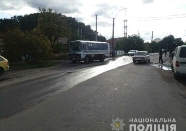 Поліція Мукачівщини розповіла подробиці ДТП за участі рейсового автобусу (ФОТО)