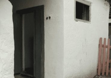 Туалетне питання: у кожній четвертій школі Закарпаття туалети досі на вулиці