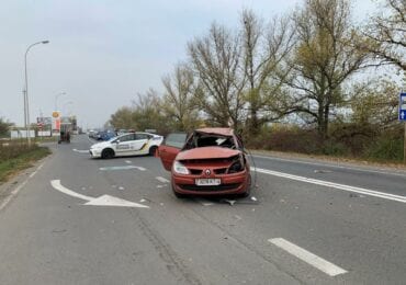 Загадкове зникнення: в Ужгороді після ДТП з машини зникли близько 1300 доларів