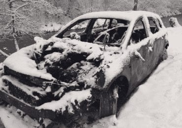 Горів гараж з автомобілем: подробиці пожежі на Міжгірщині (ФОТО)