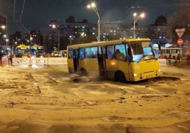 Один з найбільших торгових центрів Києва “Ocean Plaza” затопило кип'ятком, є постраждалі (ФОТО, ВІДЕО)