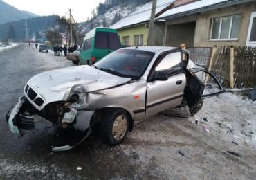 ДТП з постраждалими на Міжгірщині: поліція встановлює обставини (ФОТО)