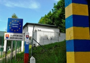 Словаччина відсьогодні обмежила в`їзд громадянам з інших країн