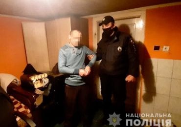 На Закарпатті правоохоронці виїхали на виклик щодо домашнього насильства, а виявили 3 тис пачок сигарет (ФОТО)