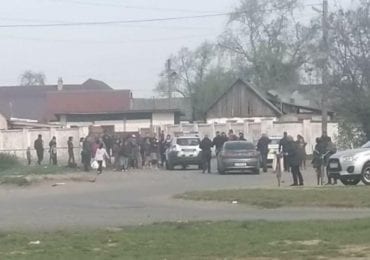 У Берегові помер учасник масової бійки у ромському поселенні