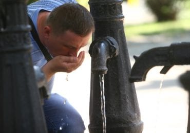 В Ужгороді підписують петицію про бювети з питною водою по місту