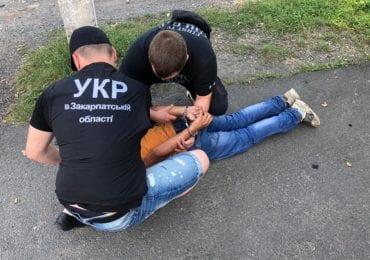 В розбійному нападі на АЗС: прокуратура погодила підозру 15-річному ужгородцю