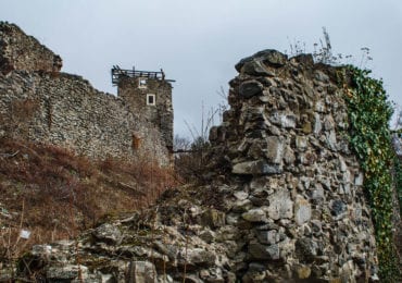 На Ужгородщині почали реставрацію унікального середньовічного Невицького замку (ВІДЕО)