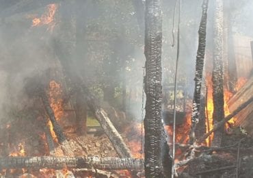 Рятувальники поділилися відео локалізації масштабної пожежі  відомого ресторану