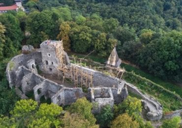 На Ужгородщині тривають роботи з реконструкції Невицького замку (ФОТО)