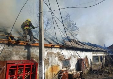 У Виноградові горіла будівля на території дитячого будинку-інтернату (ФОТО)