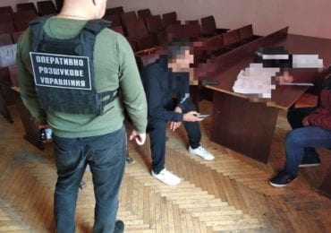 Громадянина Туреччини судитимуть за організацію переправлення мігрантів з України в Угорщину