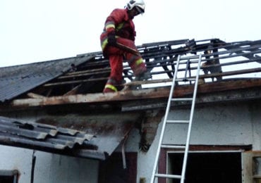 На Іршавщині від пожежі ледь не згорів будинок (ФОТО)