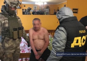 Збут психотропних речовин на Ужгородщині: правоохоронці викрили небезпечну банду (ФОТО)