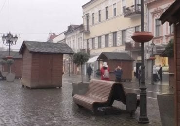 В Ужгороді готують до новорічно-різдвяного ярмарку (ФОТО)