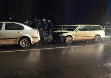 В Ужгороді трапилась ДТП за участю трьох автомобілів