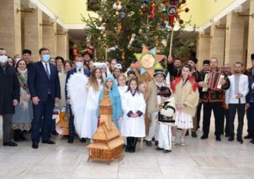 В атріумі Закарпатської ОДА лунала різдвяна коляда